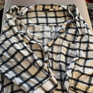 Black and white torrid button up shirt